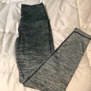 Green ombré Aerie leggings size M
